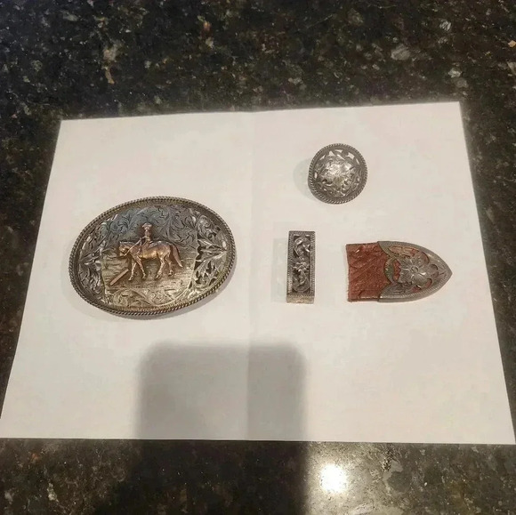 Vintage Vogt Sterling Silver 18 k gold buckle, keeper, tip and bridle rosette. - Picture 1 of 15